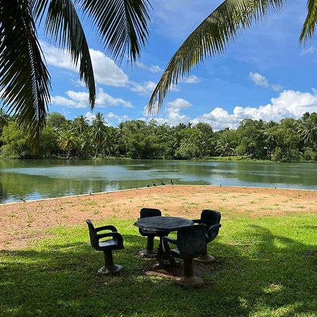 Yonan River Face Safari Resort Udawalawe Ngoại thất bức ảnh